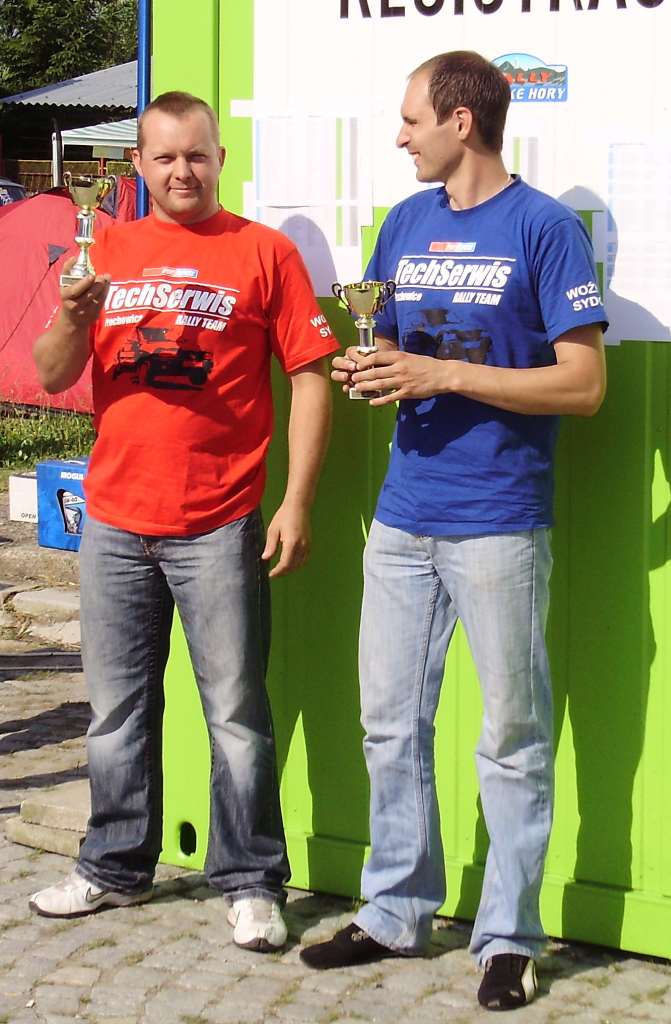 Podium legnickich rajdowców