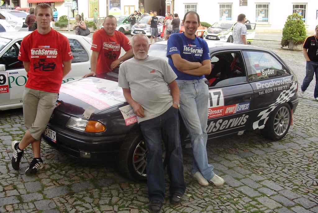 Podium legnickich rajdowców