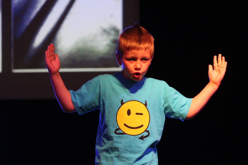 Mini playbeck show