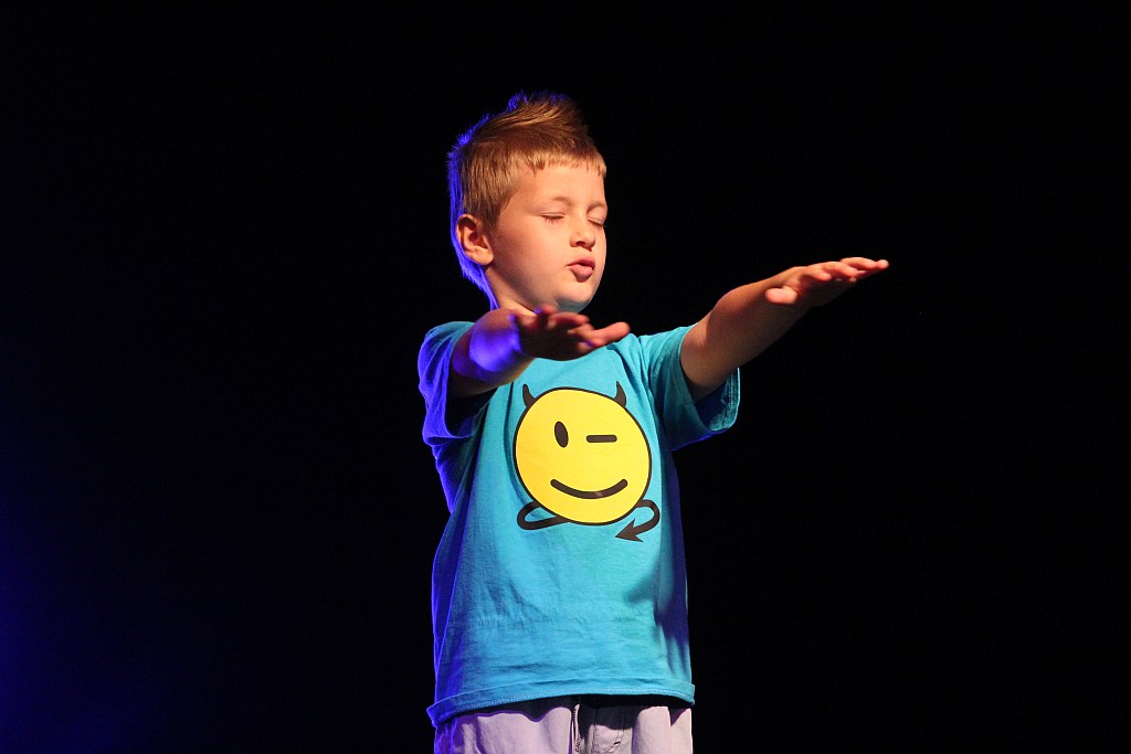 Mini playbeck show
