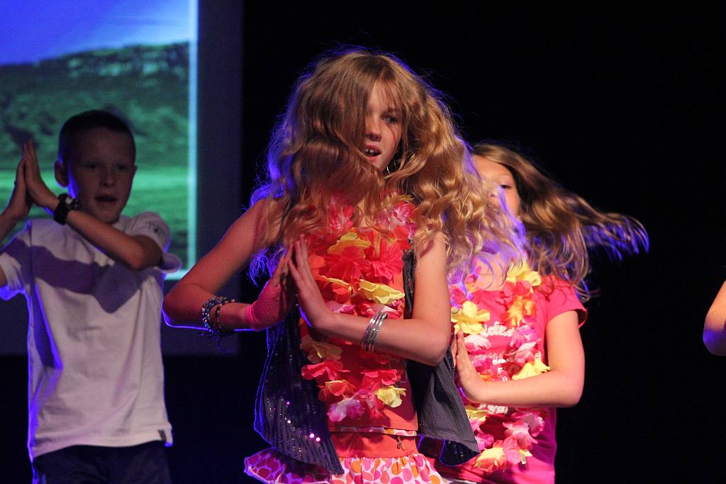 Mini playbeck show