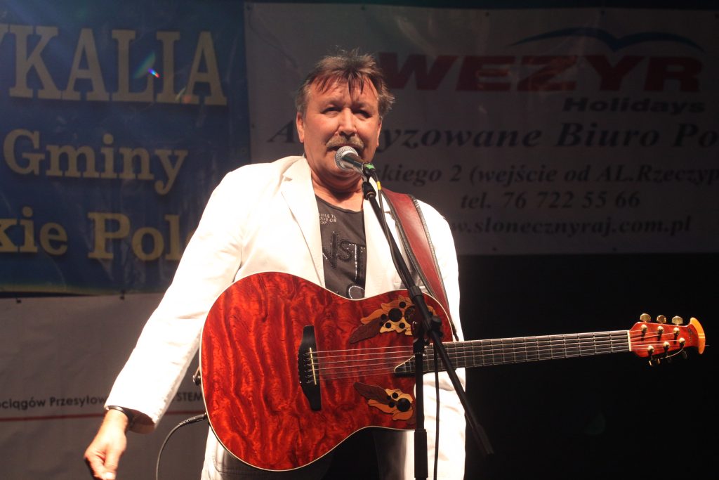 W Legnickim Polu bawią się mimo niepogody cz2