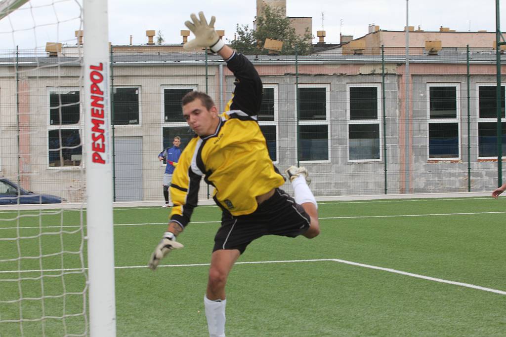 Konfeks - KP Brzeg Dolny 1:7