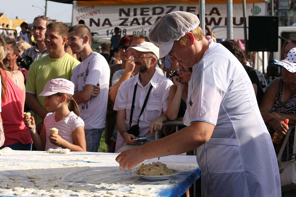 Mistrzostwa w lepieniu pierogów