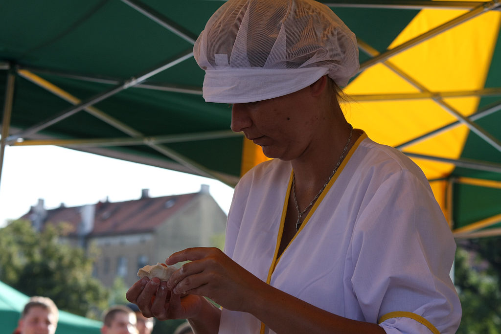 Mistrzostwa w lepieniu pierogów