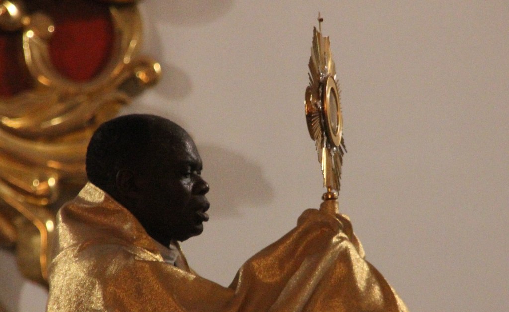 O. John Bashobora w Legnicy