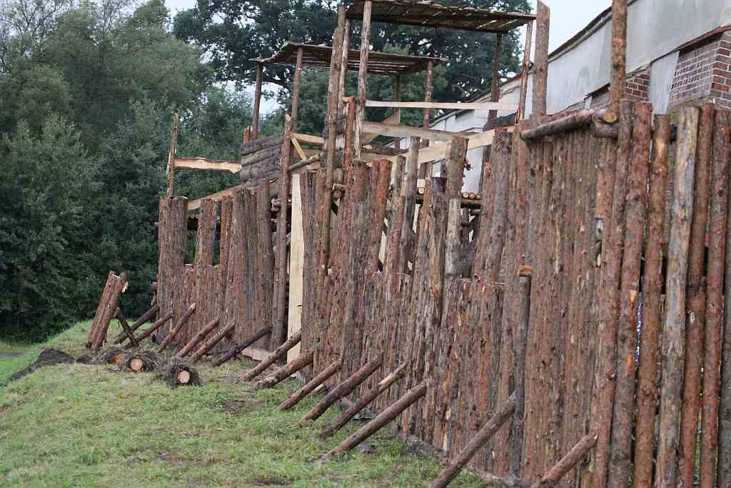 Klasztor w Lubiążu szykuje się na oblężenie