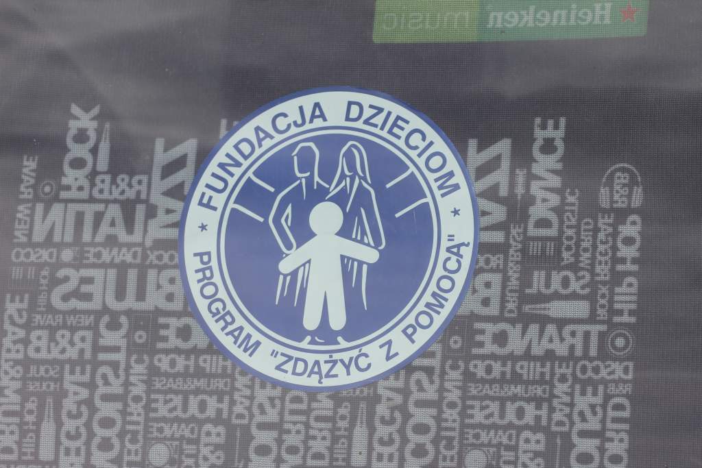 Biegną by pomóc choremu chłopcu