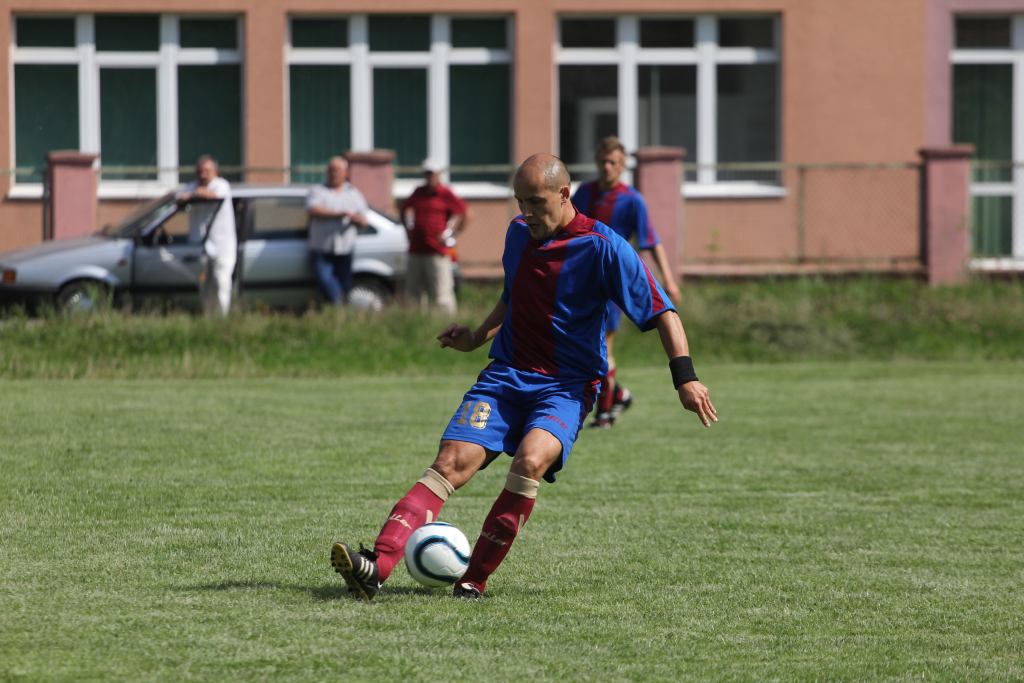 Czarni - KS Legnickie Pole