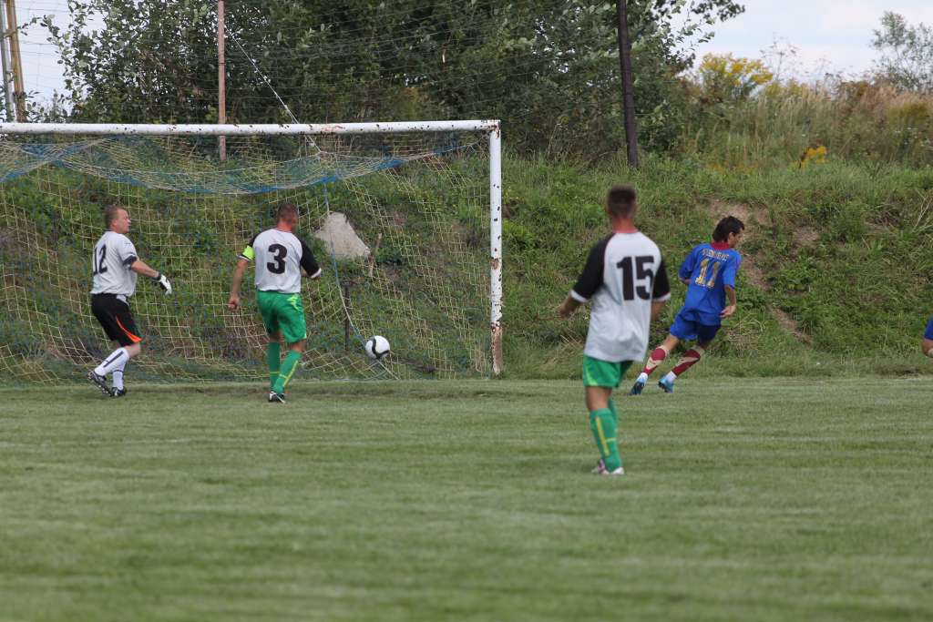 Czarni - KS Legnickie Pole