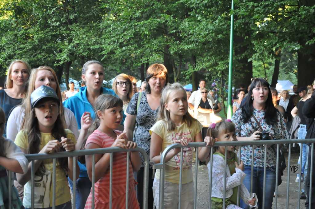 Trebunie Tutki i Twinkle Brothers w parku