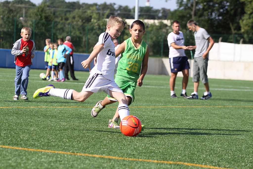 Wakacyjna przygoda z piłką