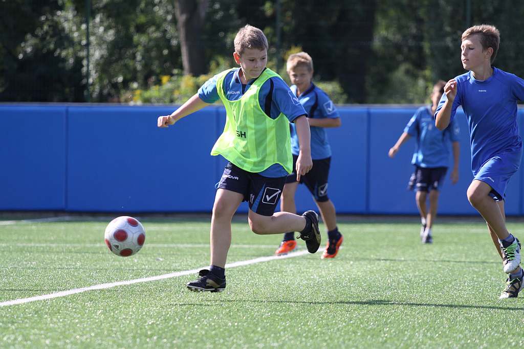 Wakacyjna przygoda z piłką