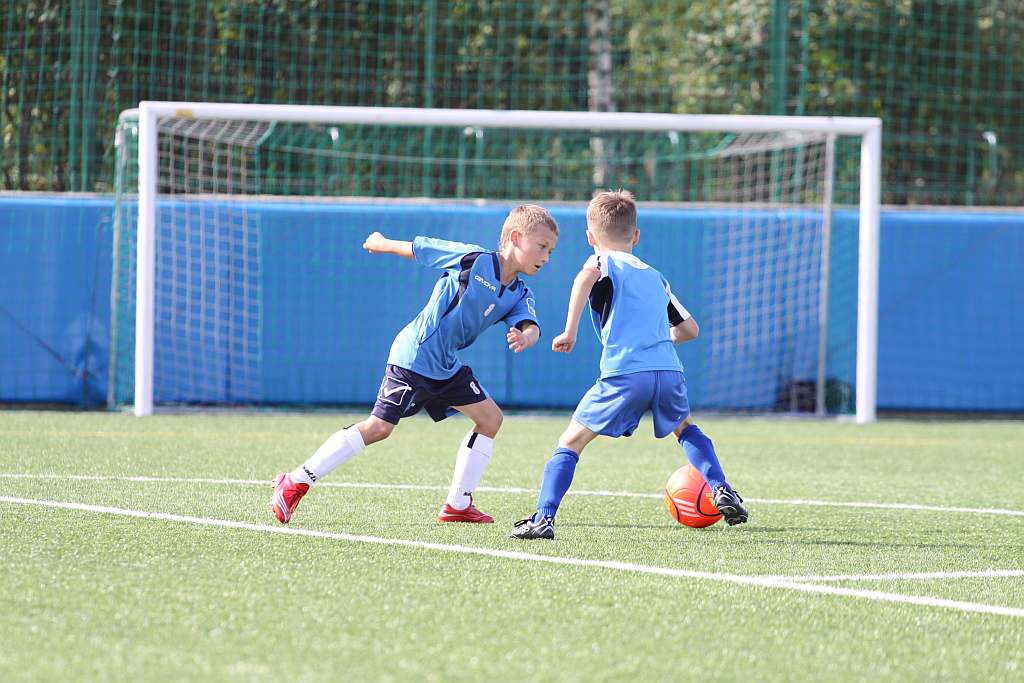 Wakacyjna przygoda z piłką