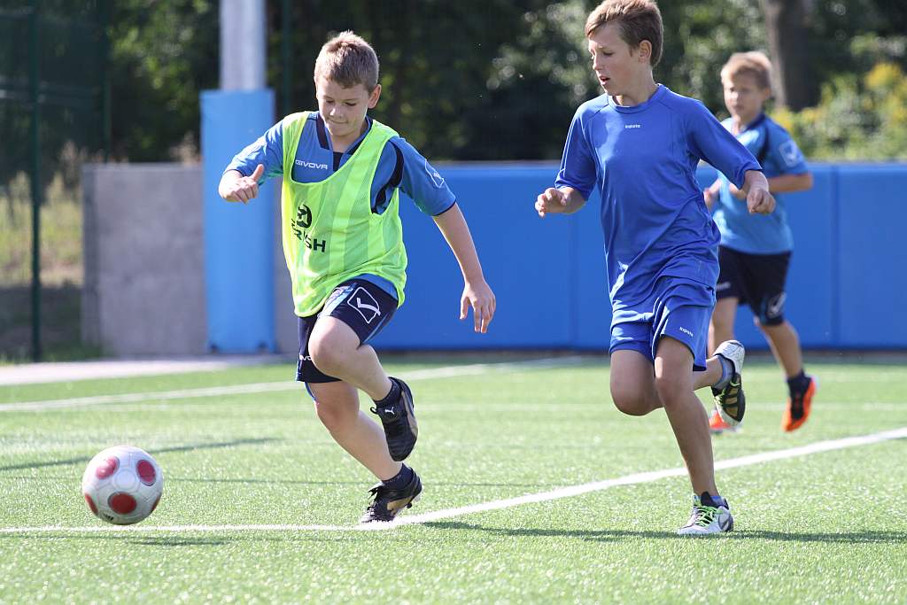 Wakacyjna przygoda z piłką