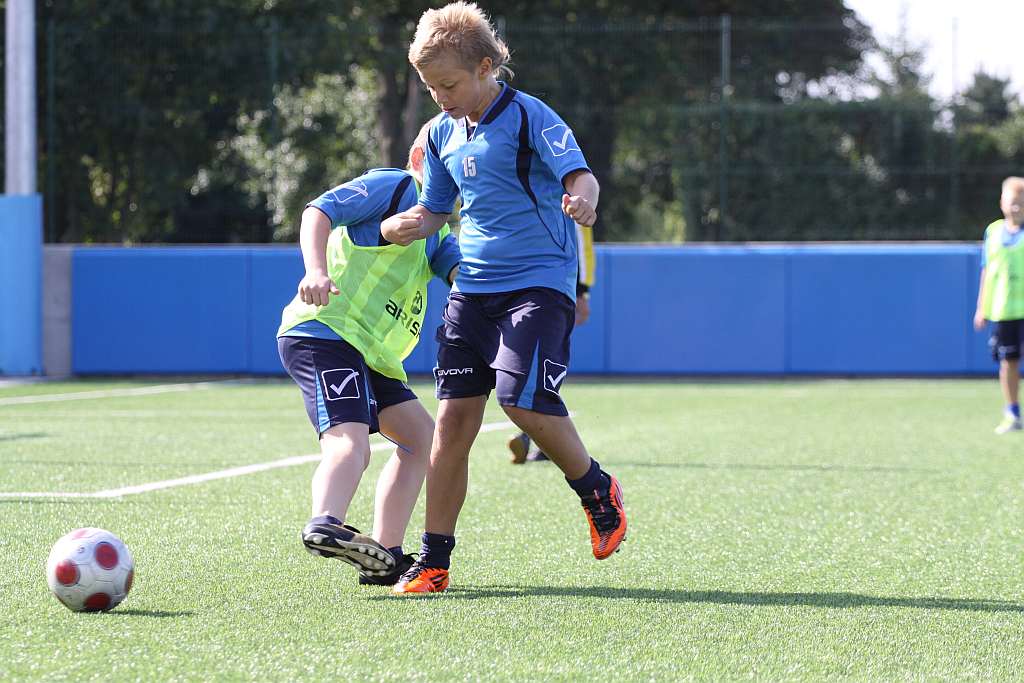 Wakacyjna przygoda z piłką