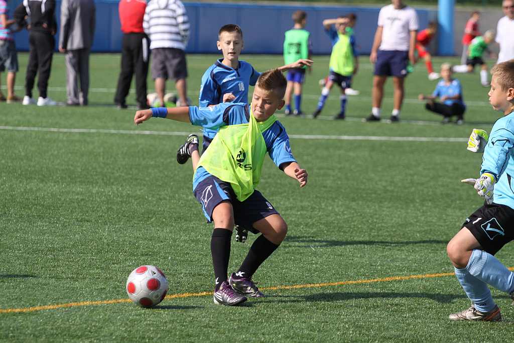 Wakacyjna przygoda z piłką