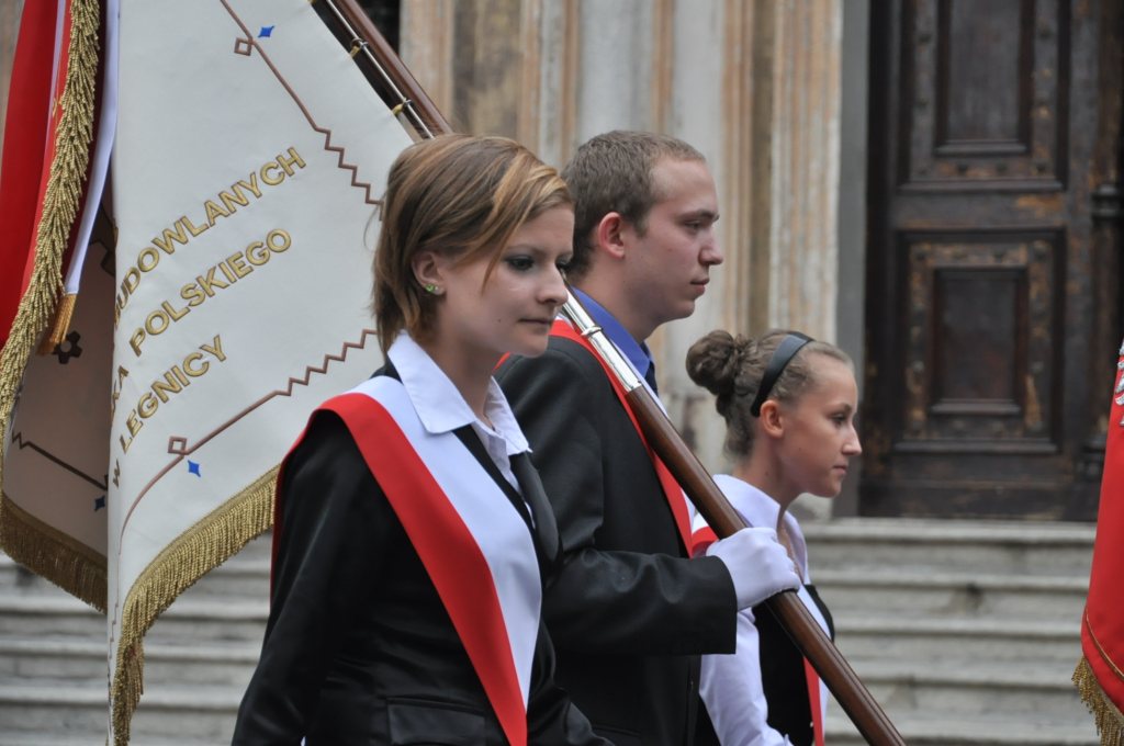 Złożyli kwiaty ku pamięci pomordowanych