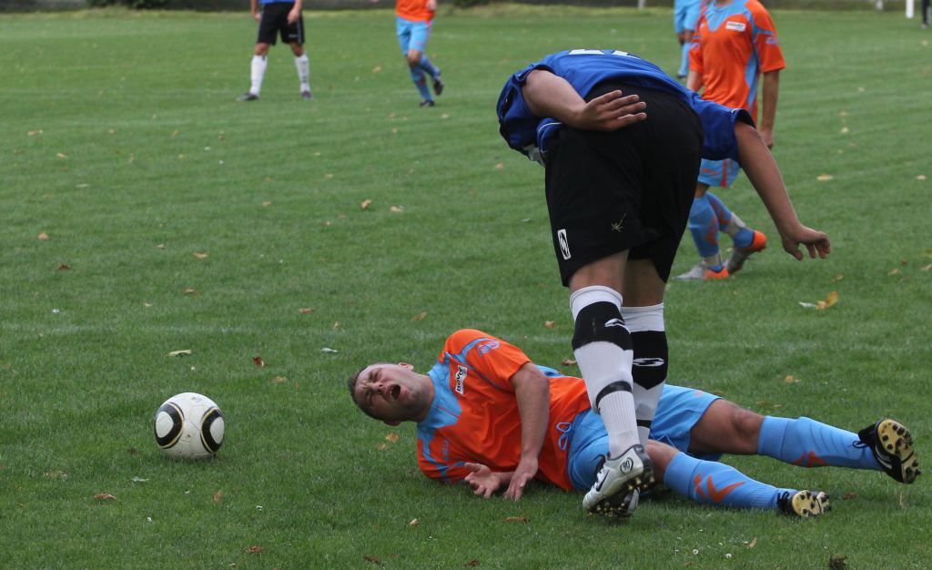 KS Legnickie Pole - Błękitni 7:4