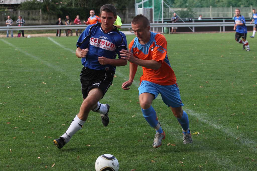 KS Legnickie Pole - Błękitni 7:4