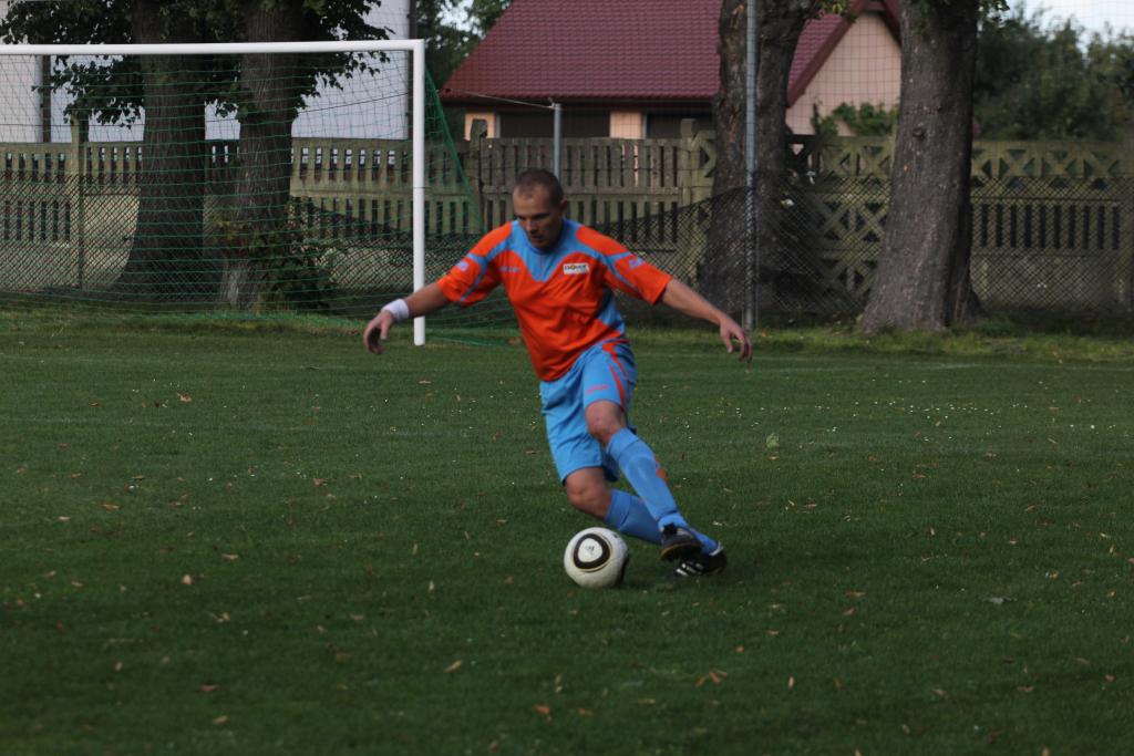 KS Legnickie Pole - Błękitni 7:4