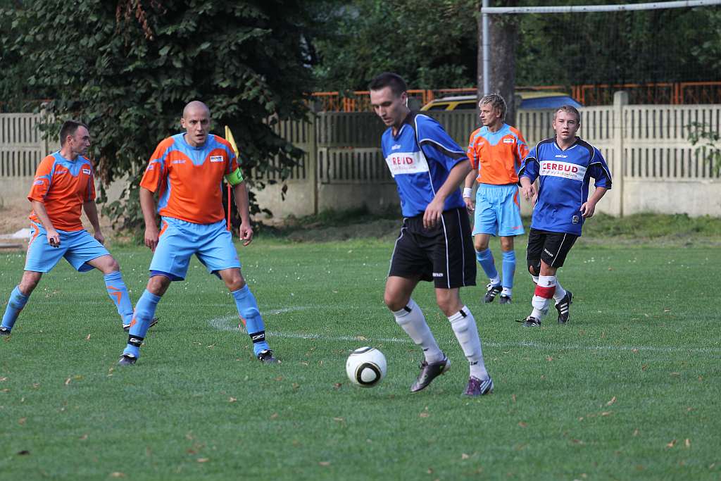 KS Legnickie Pole - Błękitni 7:4