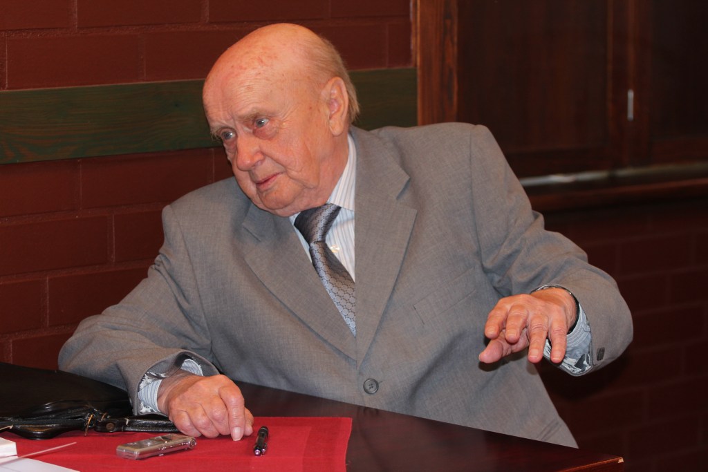 Białe Gniazdo. Spotkanie z autorem