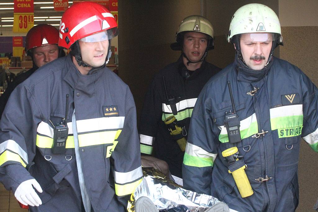Zawaliła się konstrukcja dachu. Ćwiczenia