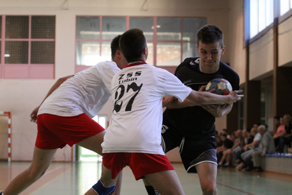 Dwa oblicza juniorów młodszych Siódemki