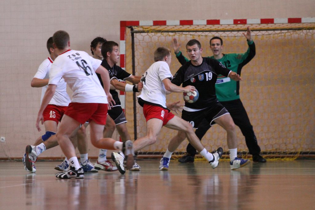 Dwa oblicza juniorów młodszych Siódemki