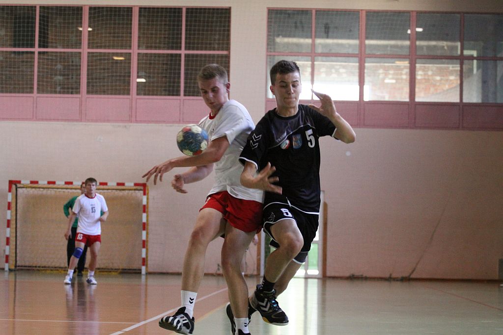 Dwa oblicza juniorów młodszych Siódemki