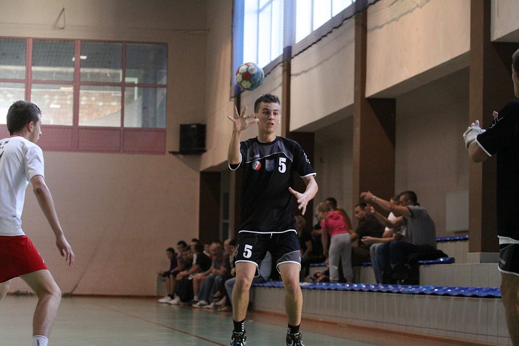 Dwa oblicza juniorów młodszych Siódemki