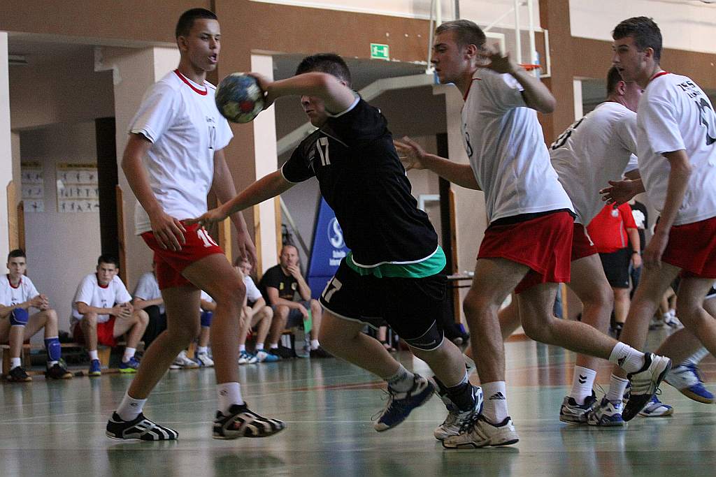Dwa oblicza juniorów młodszych Siódemki
