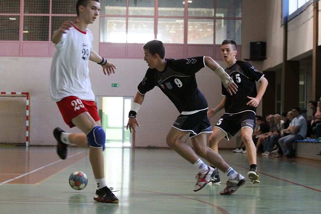 Dwa oblicza juniorów młodszych Siódemki