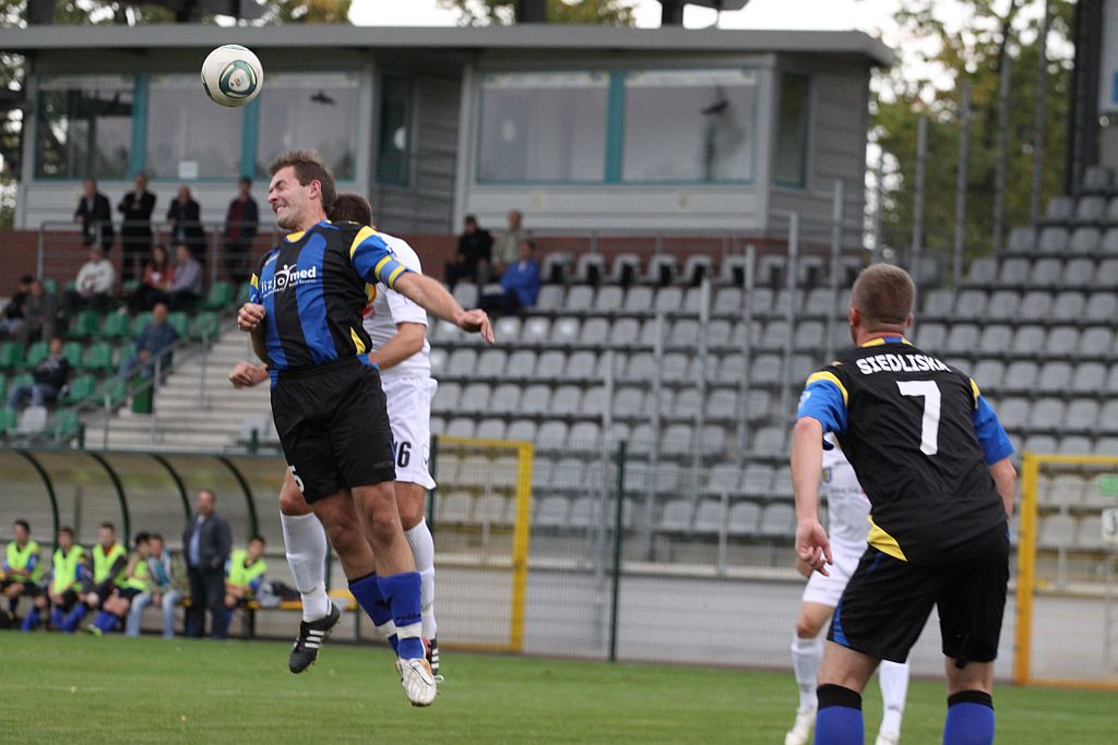 Miedź II - Dąb 5:2