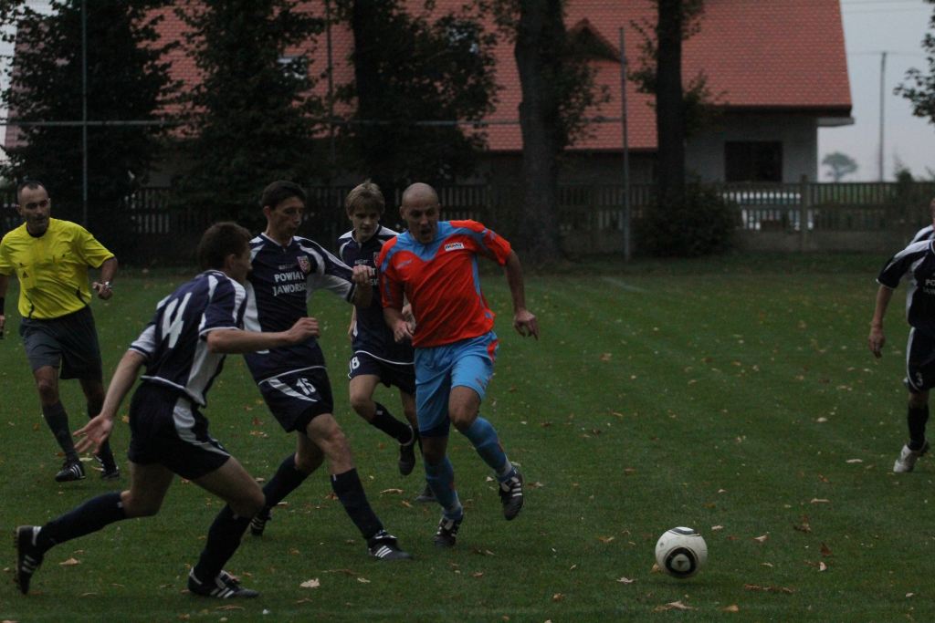 Legnickie Pole - Kuźnia 3:3 karne 3:5