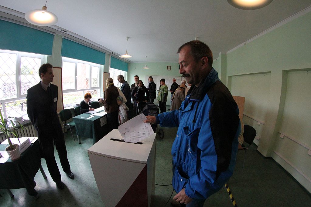 Wybory 2011: Głosowanie