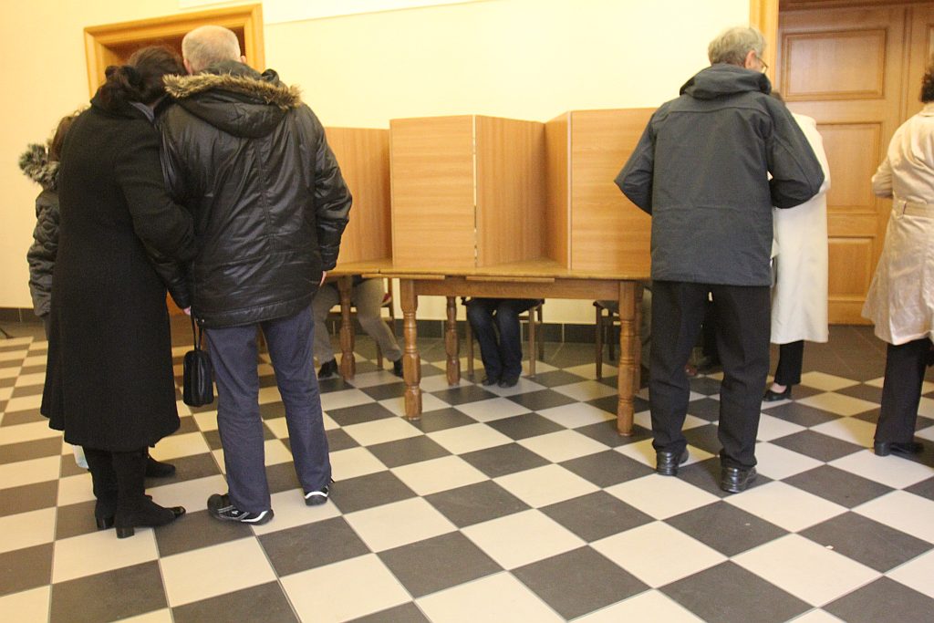 Wybory 2011: Głosowanie
