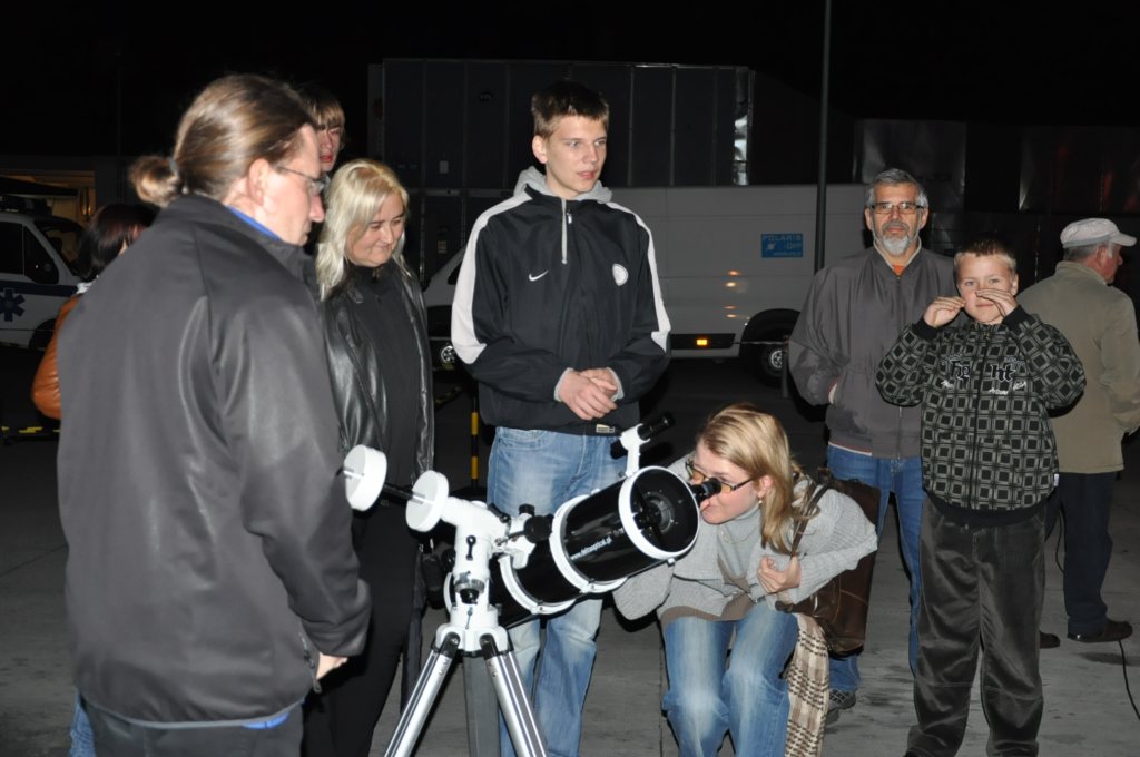 „Astroevent” na dachu Galerii Ferio