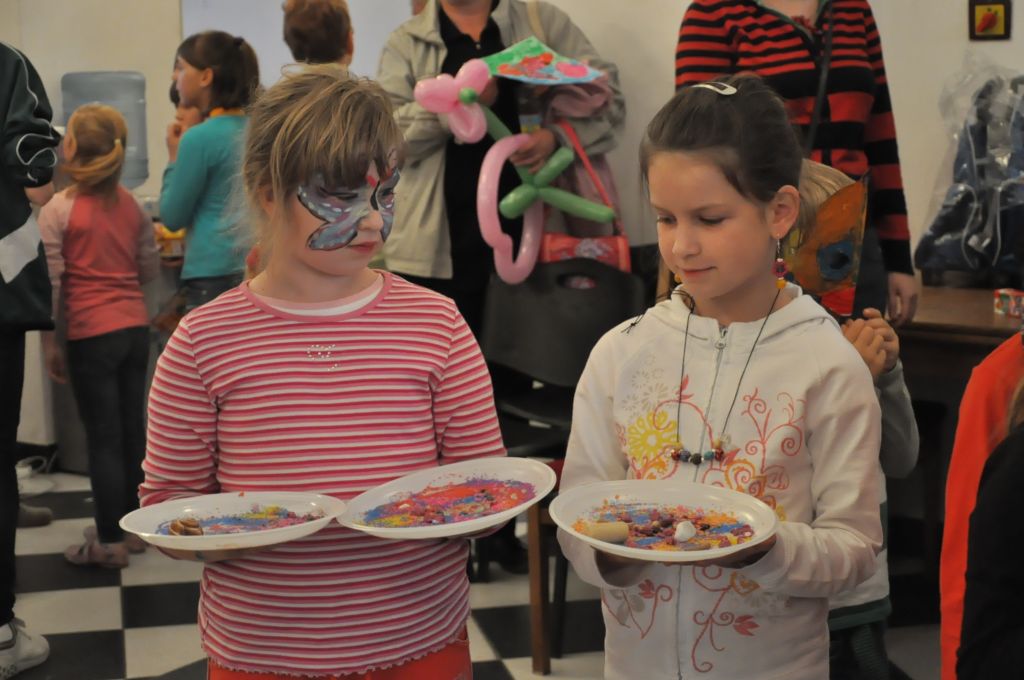 Rodzinna Familiada z Galerią Sztuki
