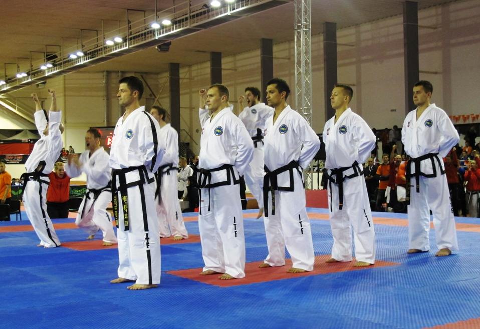 Pięc medali legnickich taekwondoków