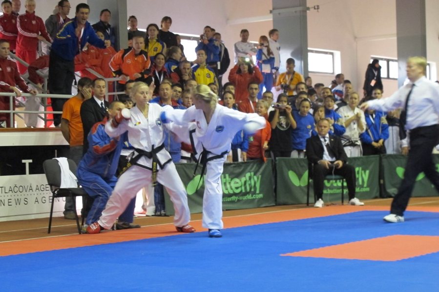 Pięc medali legnickich taekwondoków