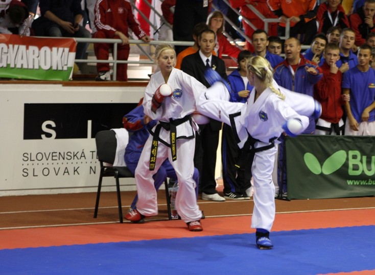 Pięc medali legnickich taekwondoków