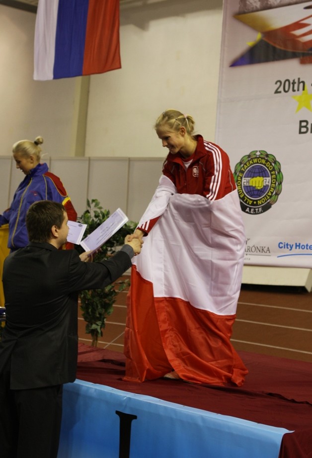 Pięc medali legnickich taekwondoków