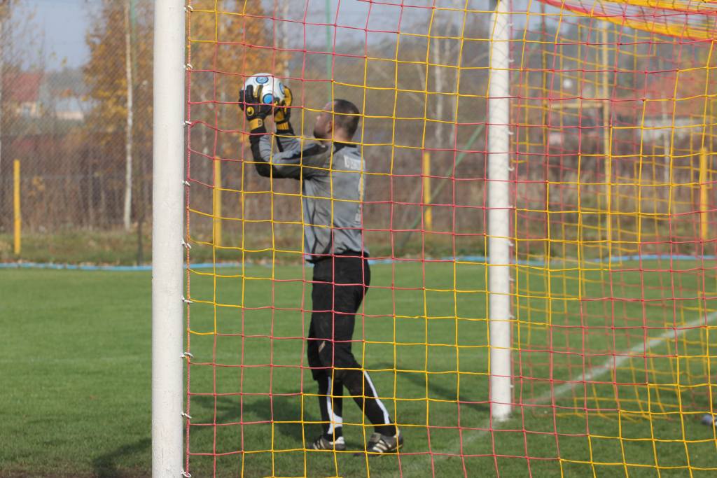 Iskra II - Legnickie Pole 2:2