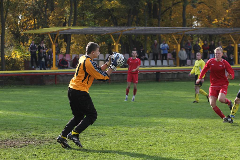 Iskra II - Legnickie Pole 2:2