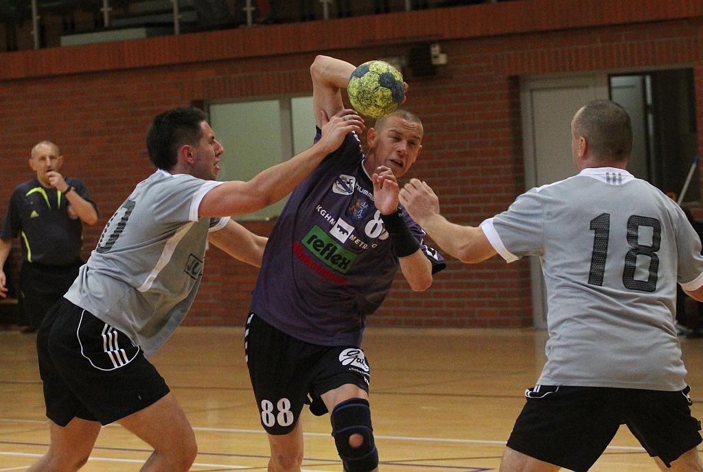 Siódemka wygrywa na inaugurację