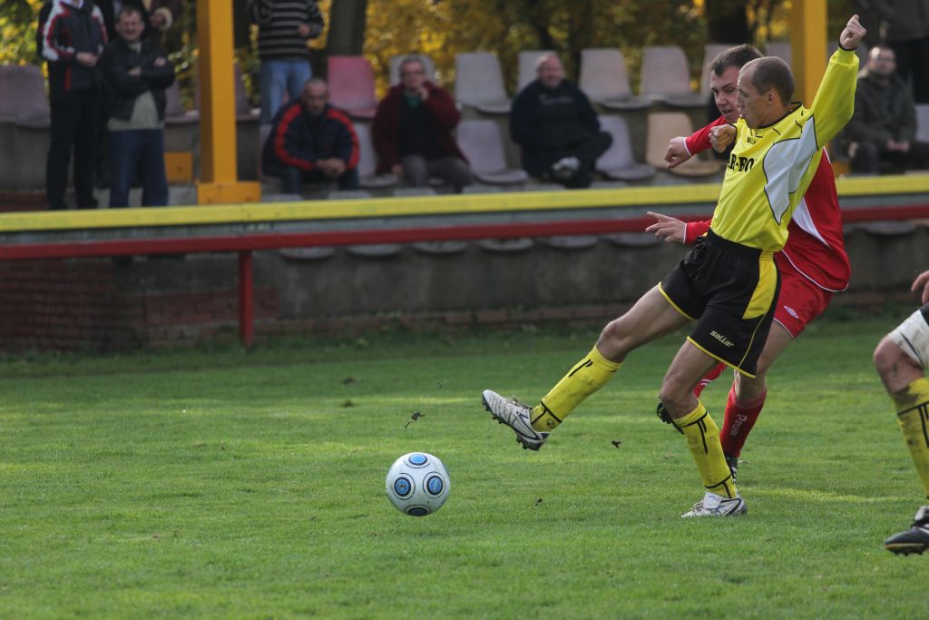 Iskra II - Legnickie Pole 2:2