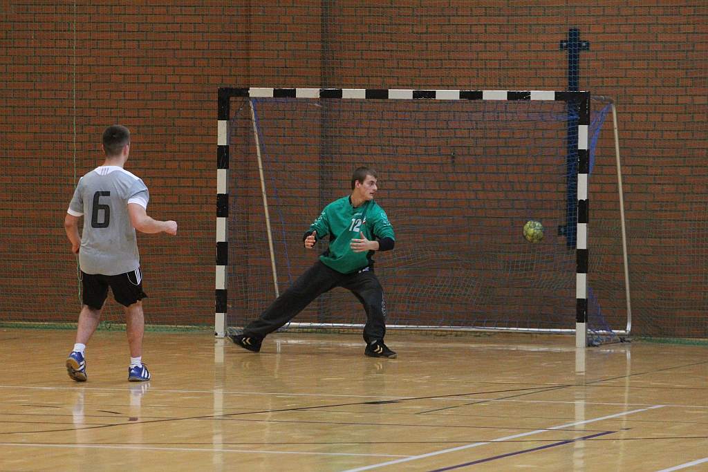 Siódemka wygrywa na inaugurację