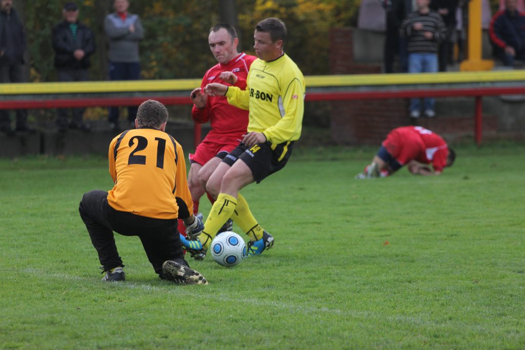 Iskra II - Legnickie Pole 2:2